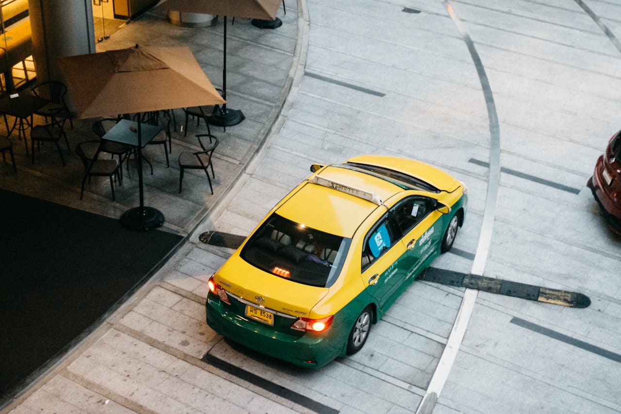 pexels-markus-winkler-1430818-12100589